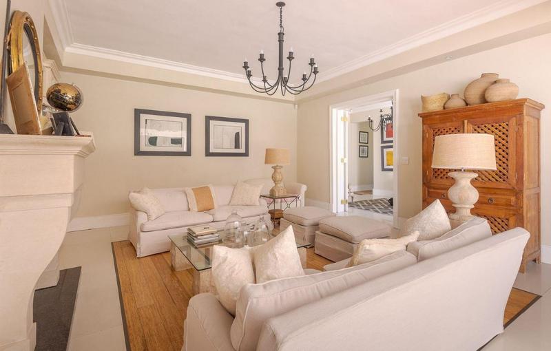 5 Bedroom Property for Sale in Constantia Upper Western Cape